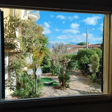 Lejlighed Il Fiordaliso-comfortable A Stone's Throw From The Sea *
