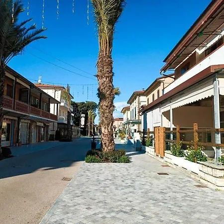 Lejlighed Il Fiordaliso-comfortable A Stone's Throw From The Sea Pietrasanta